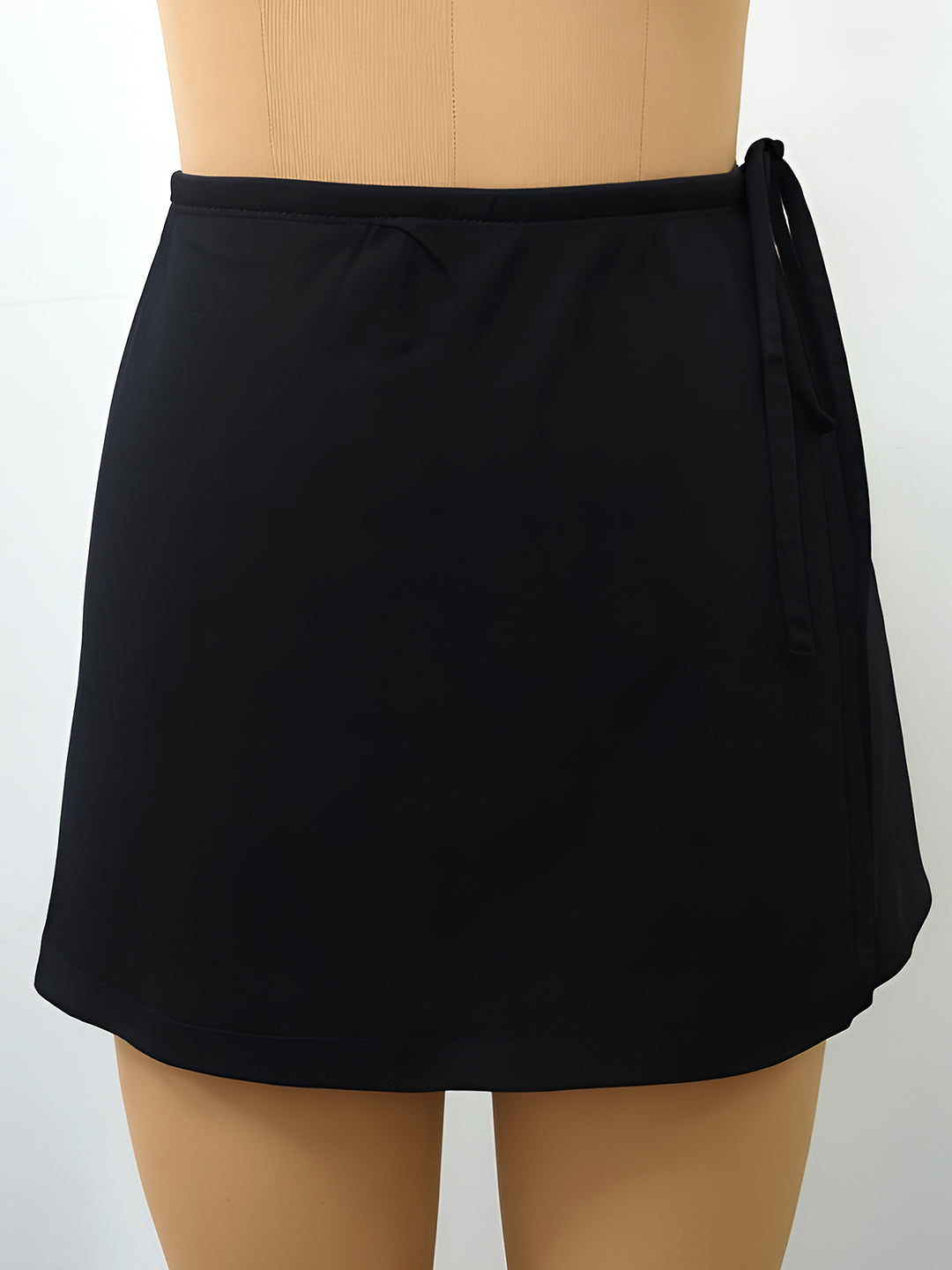 Black Solid Skorts