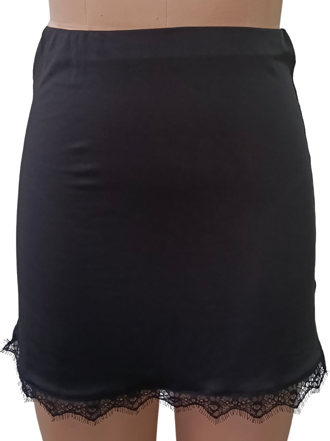 Black Solid Skirt